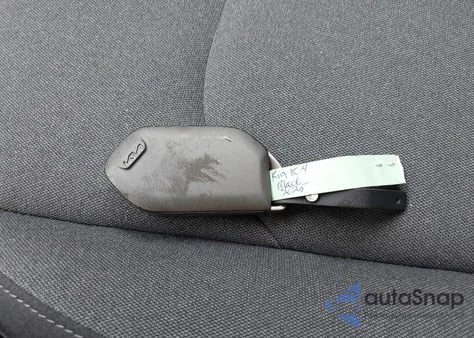 2025 Kia K4 Lxs z USA, uszkodzony, nr VIN 3KPFT4DE8SE046331